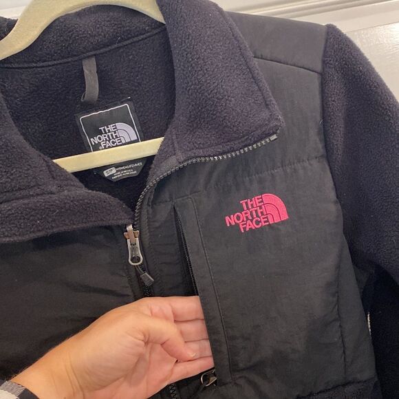 The North Face Breast Cancer Awareness Denali Polartec Jacket. Size Small - Picture 4 of 10